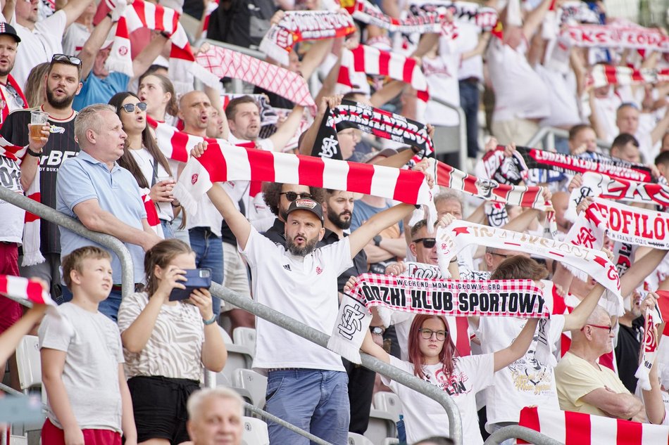 Kibice na meczu ŁKS Łódź ze Stalą Mielec