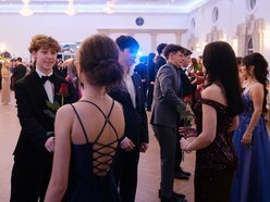 Studniówka XV w Łodzi. Niezapomniane chwile i piękne wspomnienia