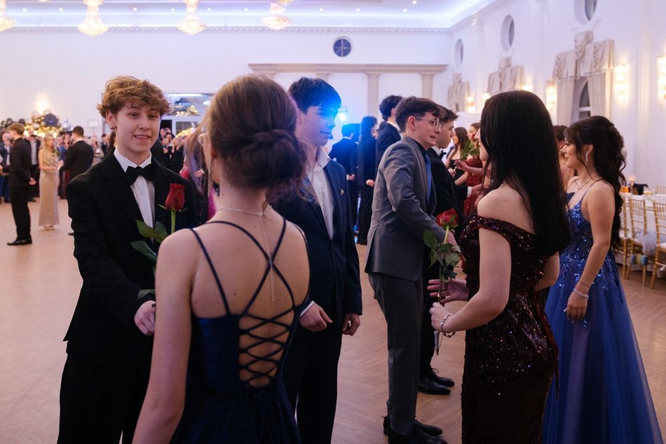 Studniówka XV w Łodzi. Niezapomniane chwile i piękne wspomnienia