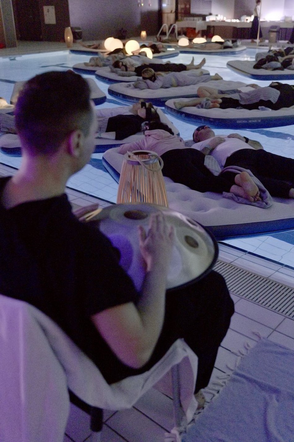 Łódź. Walentynkowy relaks w Aquaparku Fala w Łodzi przy dźwiękach mis tybetańskich