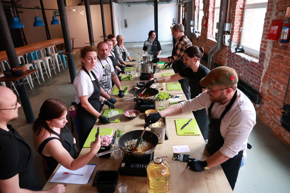 Łódź. Gastro dla schroniska w Łodzi. Tak się łączy miłość do jedzenia, muzyki i zwierząt!