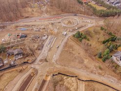 Łódź. Przedłużenie Kaczeńcowej w Łodzi. Nowe rondo przy Rąbieńskiej nabiera kształtów