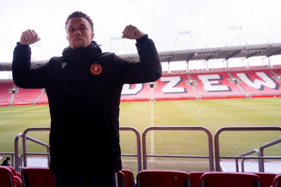 Łódź. Ostatni tej zimy! Steve Kapuadi przechodzi z Legii Warszawa do Widzewa Łódź