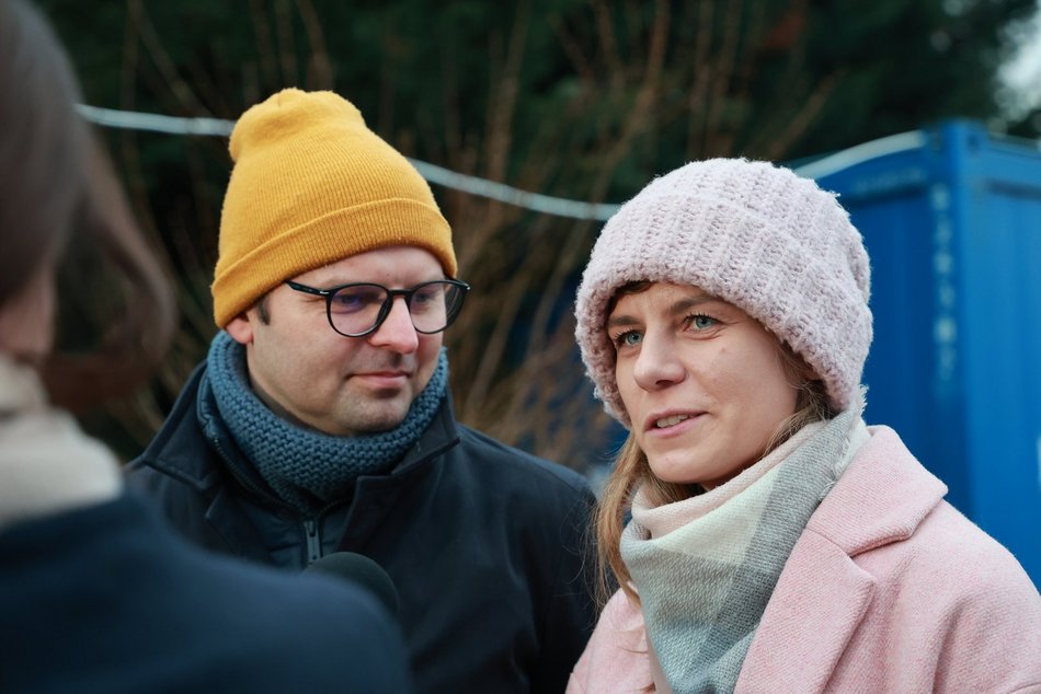 Skatowana suczka ze schroniska w Łodzi jedzie do domu