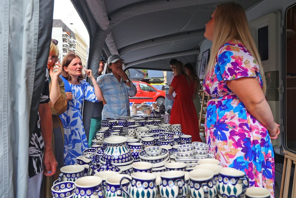 Łodzianie świętują 602. Urodziny Łodzi na Piotrkowskiej i placu Wolności