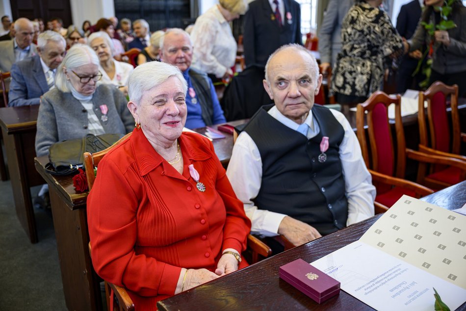 Łódź. Medale za długoletnie pożycie małżeńskie. To się nazywa wielka miłość!