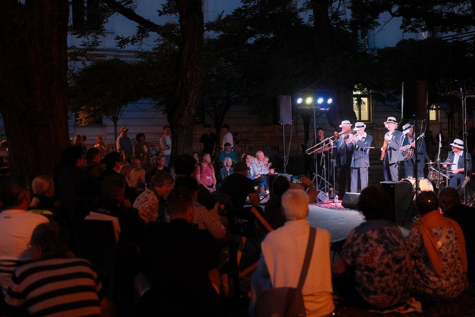 Łódź. Piotrkowska Kameralnie w pasażu Rubinsteina. Za nami koncert finałowy