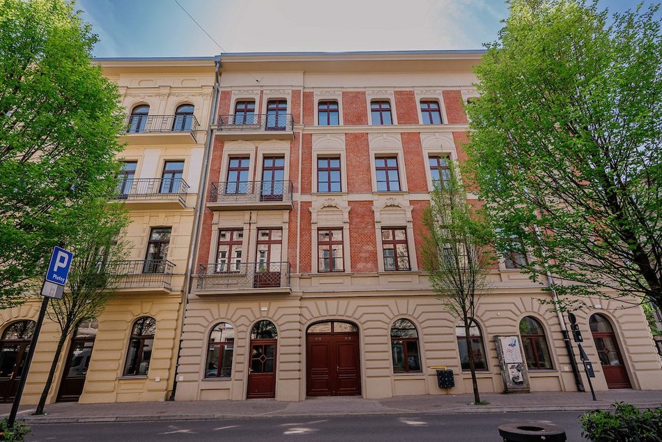 Łódź. Ponad 50 mieszkań miejskich przy Rewolucji. Nowoczesne wnętrza i zielone podwórka