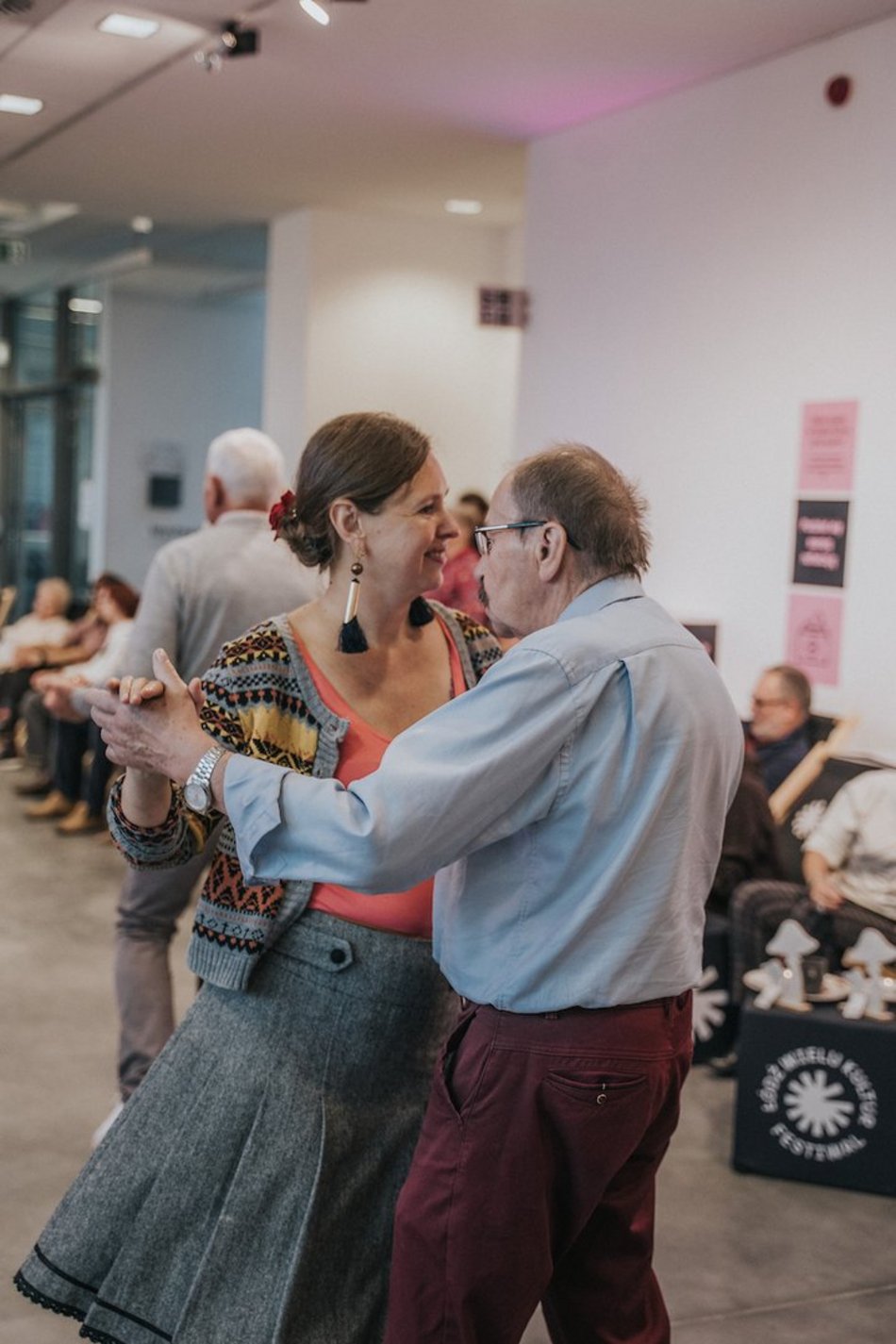 Łódź. Potańcówka w stylu retro? W Centrum Dialogu w Łodzi to możliwe!