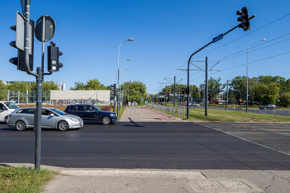 Łódź. Szybkie remonty dróg w Łodzi. Na których pięciu ulicach pojawił się nowy asfalt?