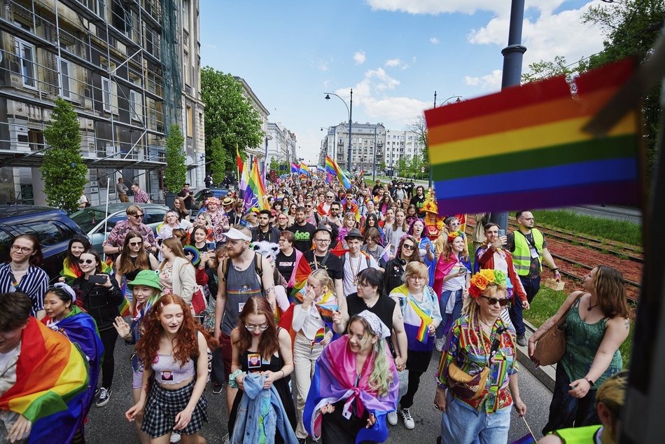 Uczestnicy Marszu Równości na ulicach Łodzi