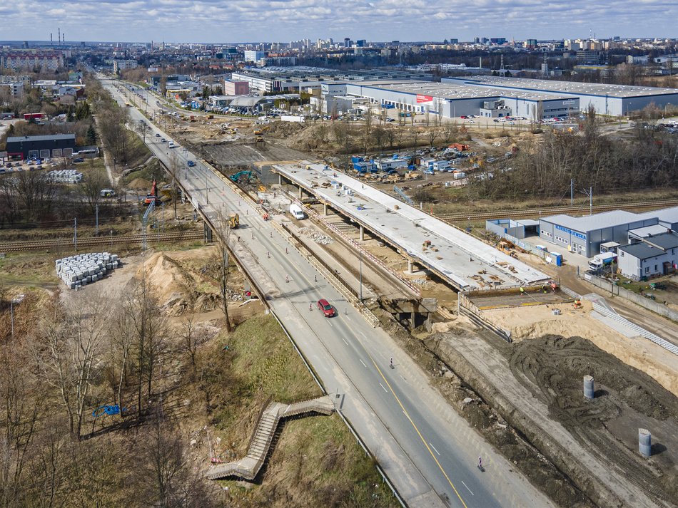 Nowe wiadukty na Przybyszewskiego. Budowa północnej nitki na ostatniej prostej