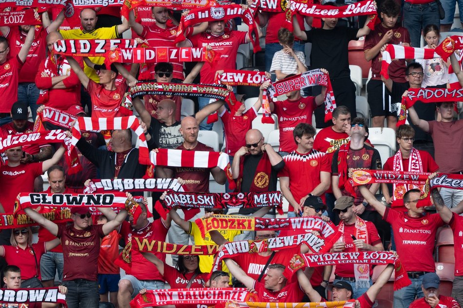 Kibice na meczu Widzewa Łódź z Piastem Gliwice
