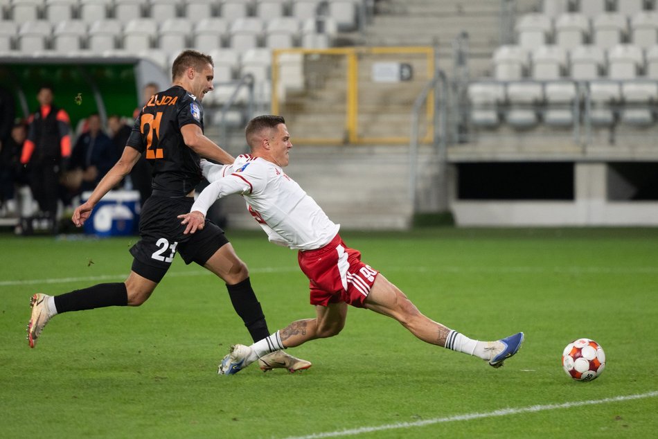 Łódź. Festiwal strzelecki w Pucharze Polski. ŁKS Łódź lepszy od Chrobrego Głogów