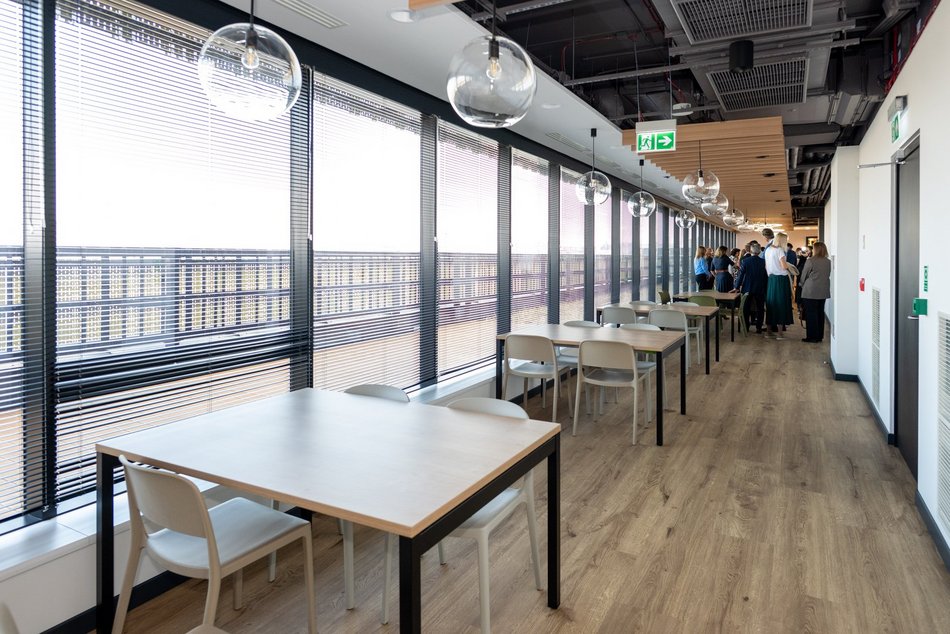 Łódź. Bonprix w biurowcu Nowa Fabryczna w Łodzi. Nowa siedziba, nowe możliwości