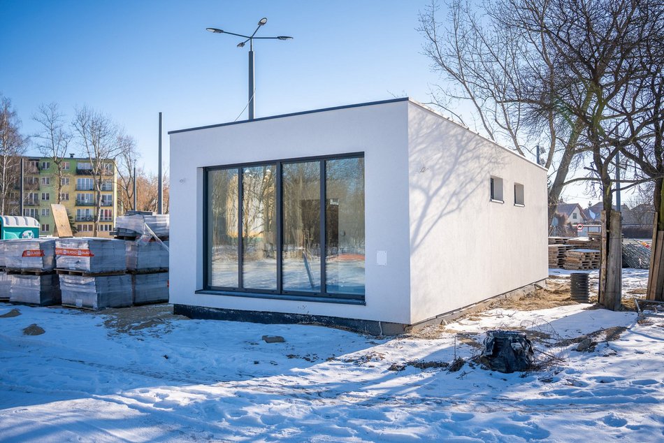 Łódź. Nowa krańcówka MPK Łódź przy Niższej nabiera kształtów. Gotowe torowisko i budynek socjalny