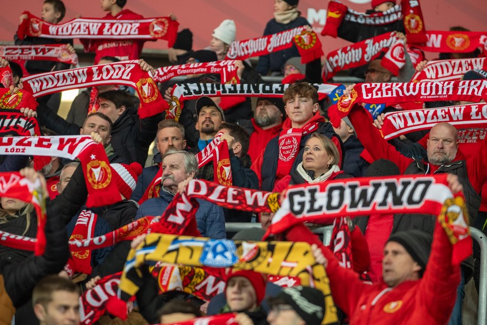 Łódź. Kibice na meczu Widzew Łódź - Lech Poznań. Byłeś/aś? Znajdź się w galerii!