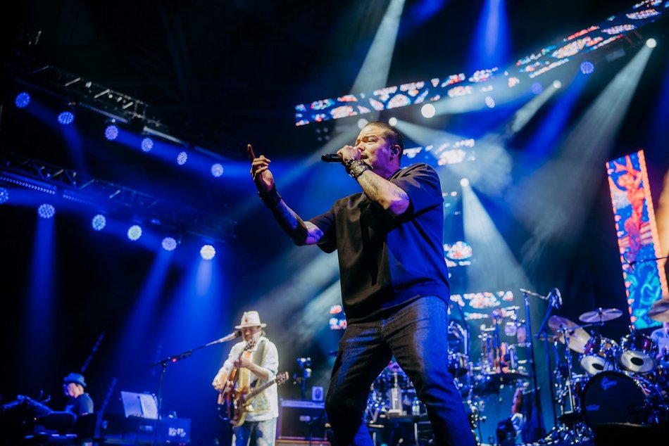 Carlos Santana wystąpił w Łodzi. Byłeś? Odszukaj się w galerii