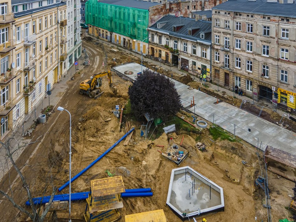 Montaż torowiska na ul. Legionów