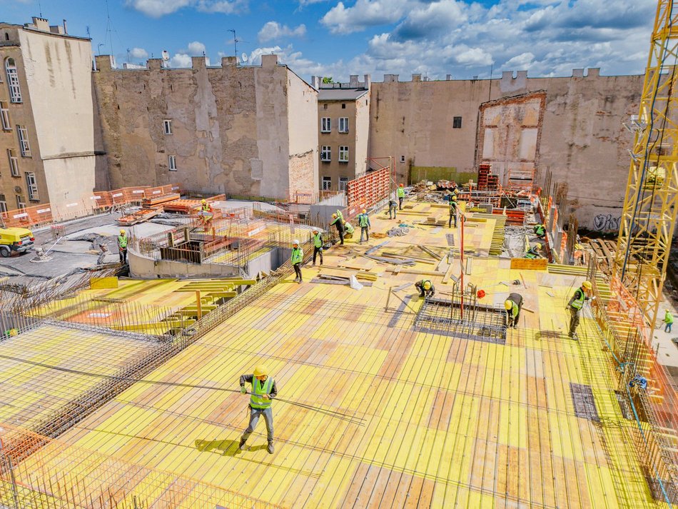Łódź. Budowa parkingów wielopoziomowych w Łodzi. Zobacz, w jaki sposób i z czego powstają