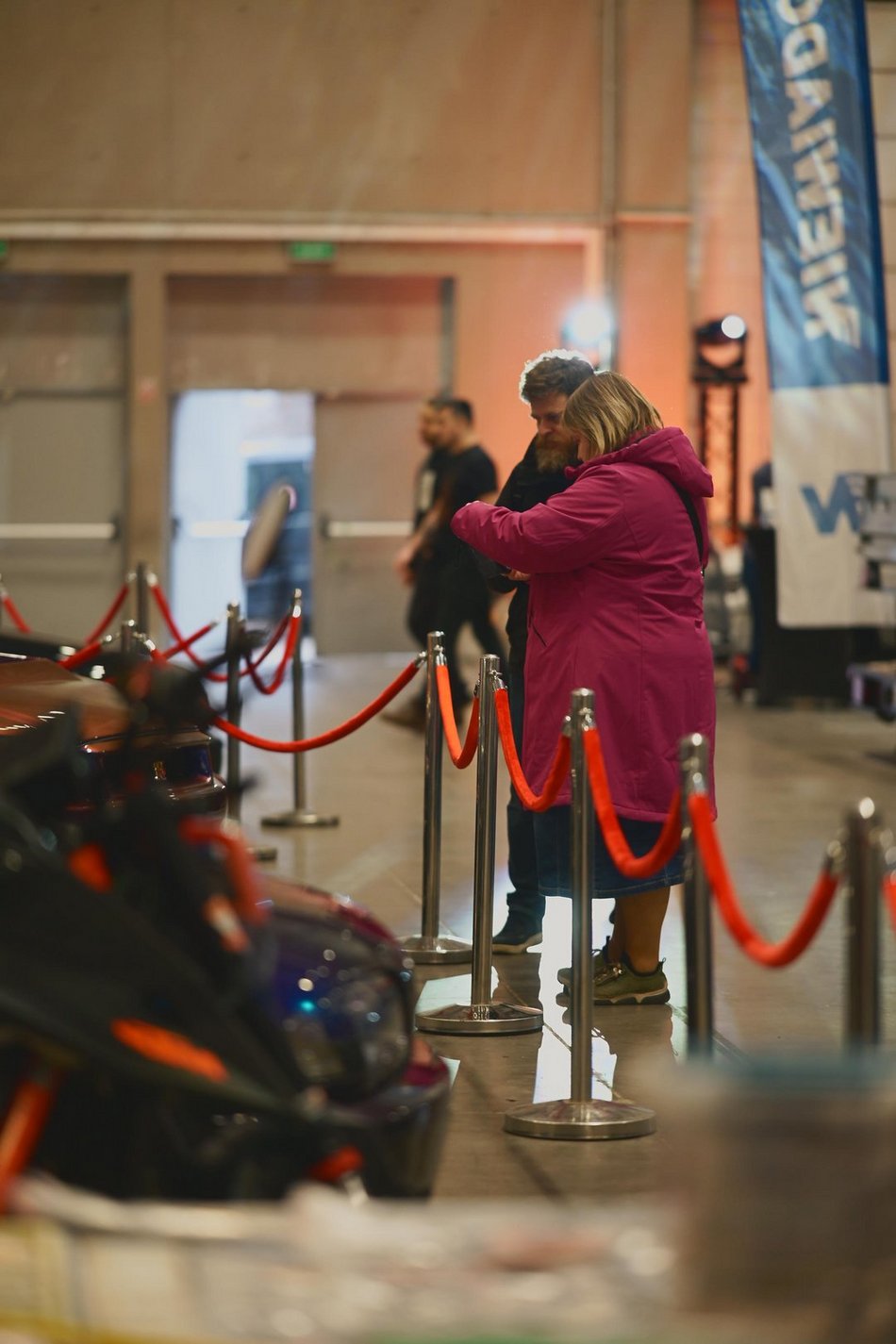 Łódź. Łódzkie Targi Motoryzacyjne w hali Expo Łódź. Klasyki, auta przyszłości, dealerzy i więcej