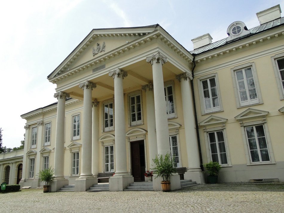 Pałac w Walewicach