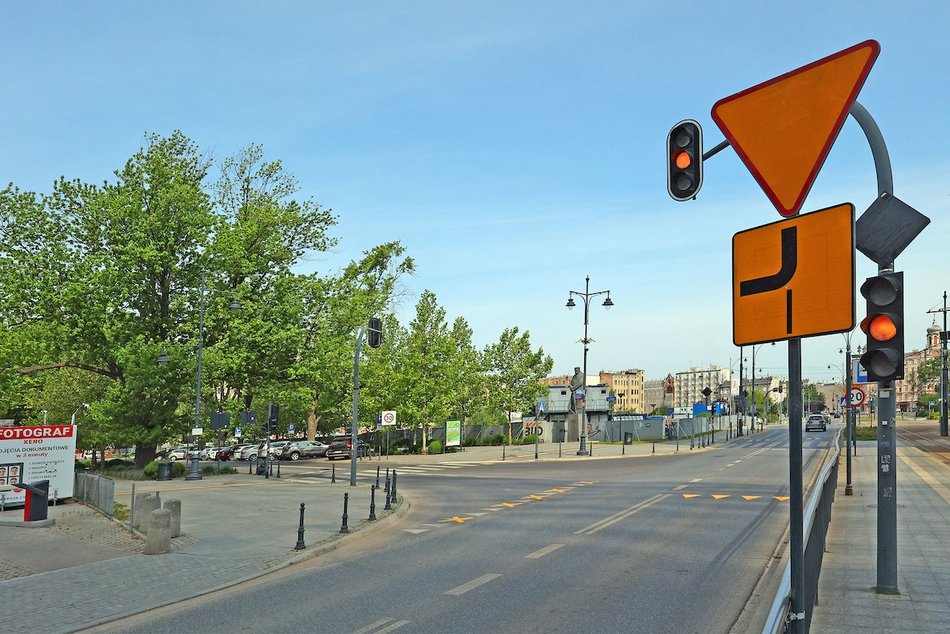 Łódź. Ważne zmiany w organizacji ruchu przy Traugutta w Łodzi. Uważaj na tym skrzyżowaniu