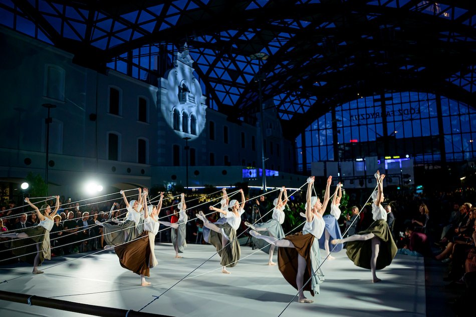 Łódź. Trend Station. Niezwykły pokaz mody na dworcu Łódź Fabryczna
