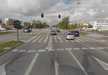 W środę, 14 września, rozpocznie się remont sygnalizacji na skrzyżowaniu ul. Aleksandrowskiej i ul. Szparagowej - fot. Google Street View