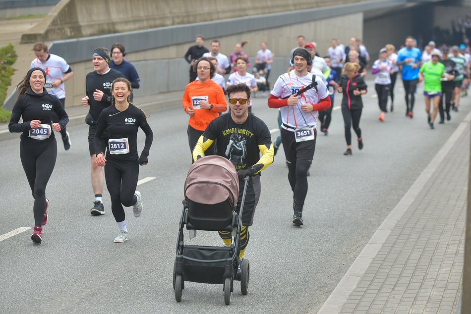 DOZ Maraton 2023. Brałeś udział w biegu? Znajdź się na zdjęciach!