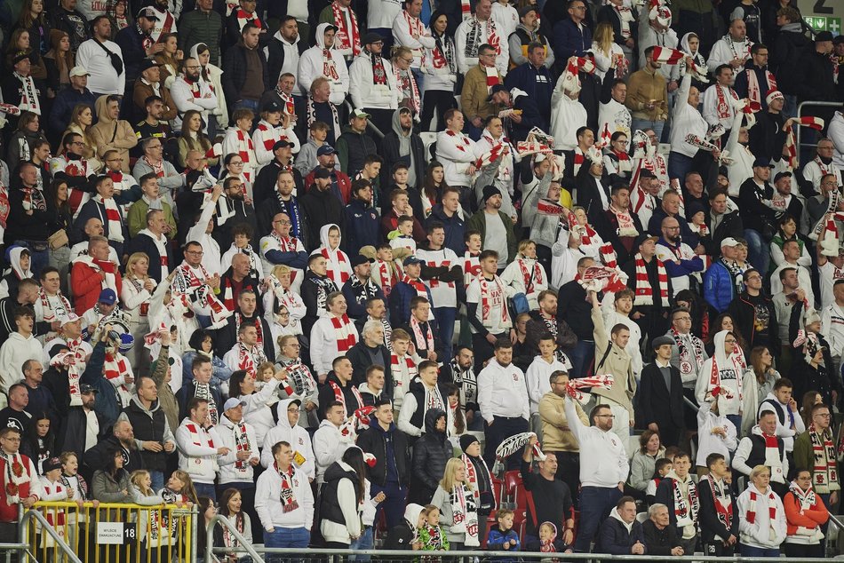 Kibice na meczu ŁKS Łódź - Wisła Kraków. Tłumy na trybunach