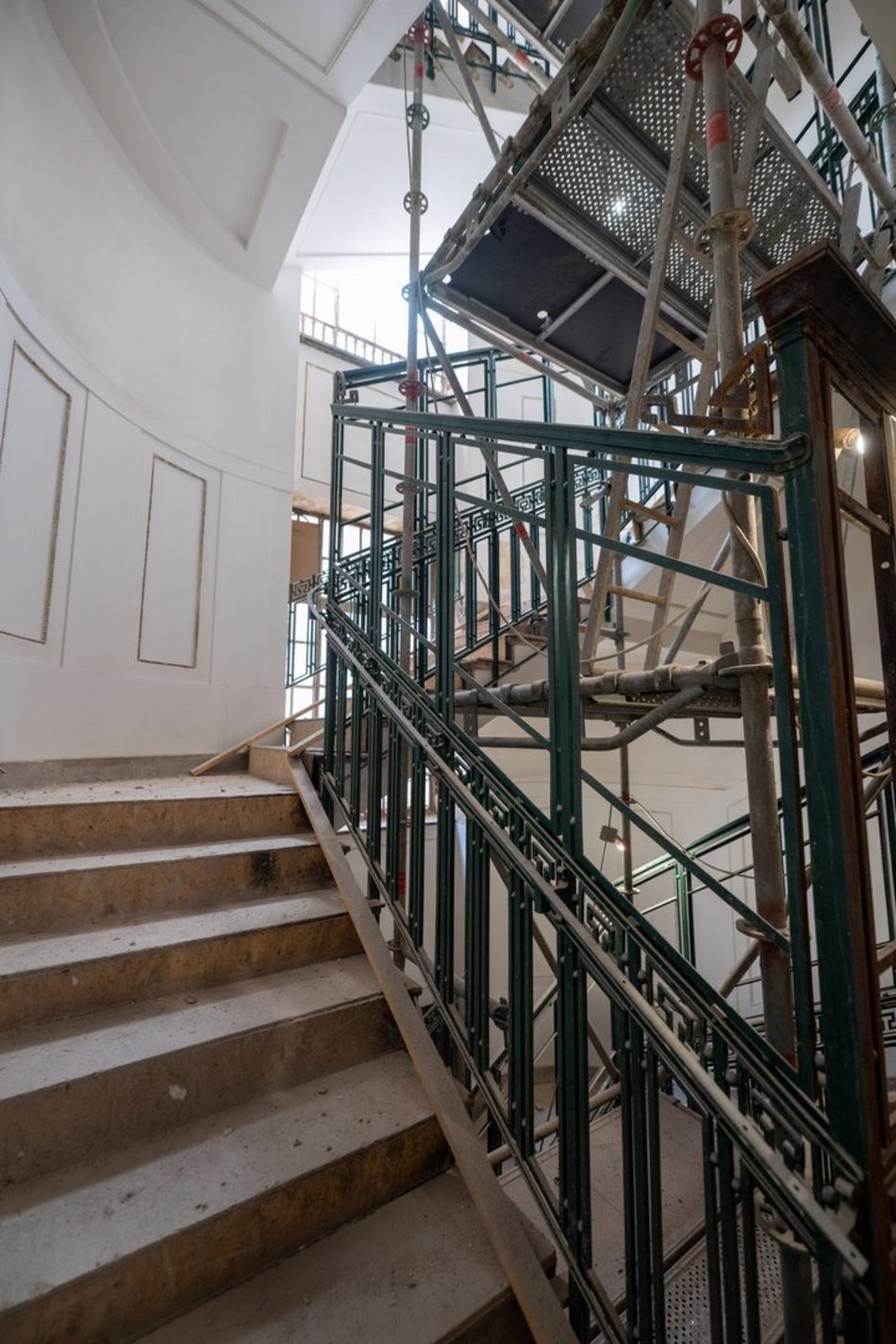 Łódź. Remont Kamienicy Siemensa w Łodzi postępuje. Niebawem znikną rusztowania!