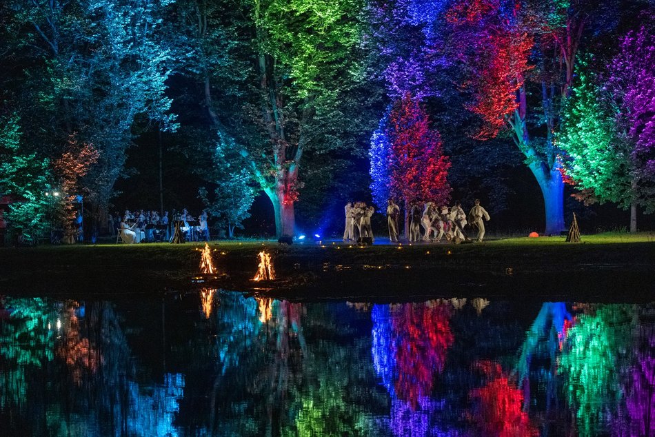 Łódź. Noc Świętojańska w Ogrodzie Botanicznym w Łodzi