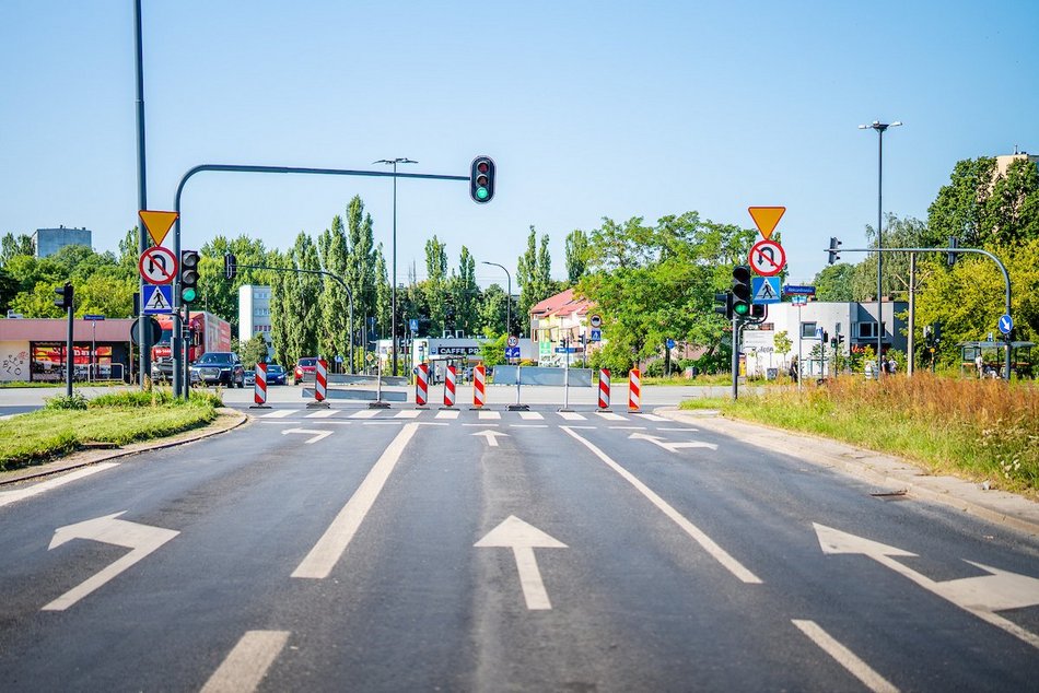 Remont Szparagowej i Wersalskiej wystartował. Dwie ulice na Teofilowie zyskają nowy asfalt i chodniki