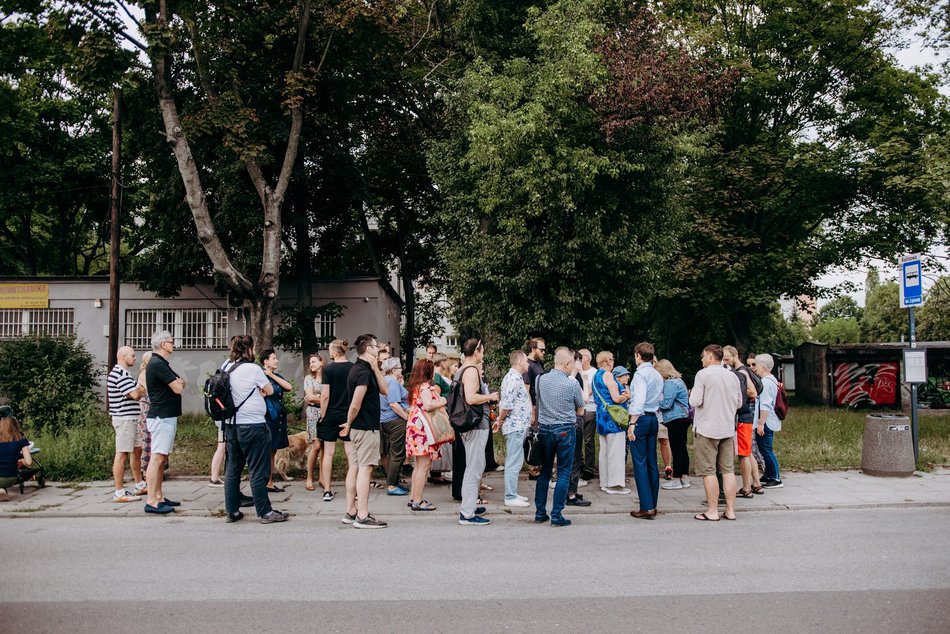 Łódź. Spacer nad rzeką Sokołówką w Łodzi. Dobra frekwencja i rozmowy o inwestycjach