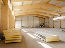 Hala sportowa rośnie przy II Liceum Ogólnokształcącym w Łodzi. Kiedy koniec budowy?