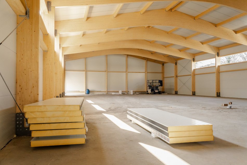 Hala sportowa rośnie przy II Liceum Ogólnokształcącym w Łodzi. Kiedy koniec budowy?