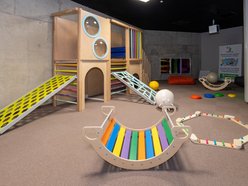 Łódź. Nowy figloraj w Orientarium Zoo Łódź bez barier. Sala zabaw dostosowania dla dzieci neuroatypowych