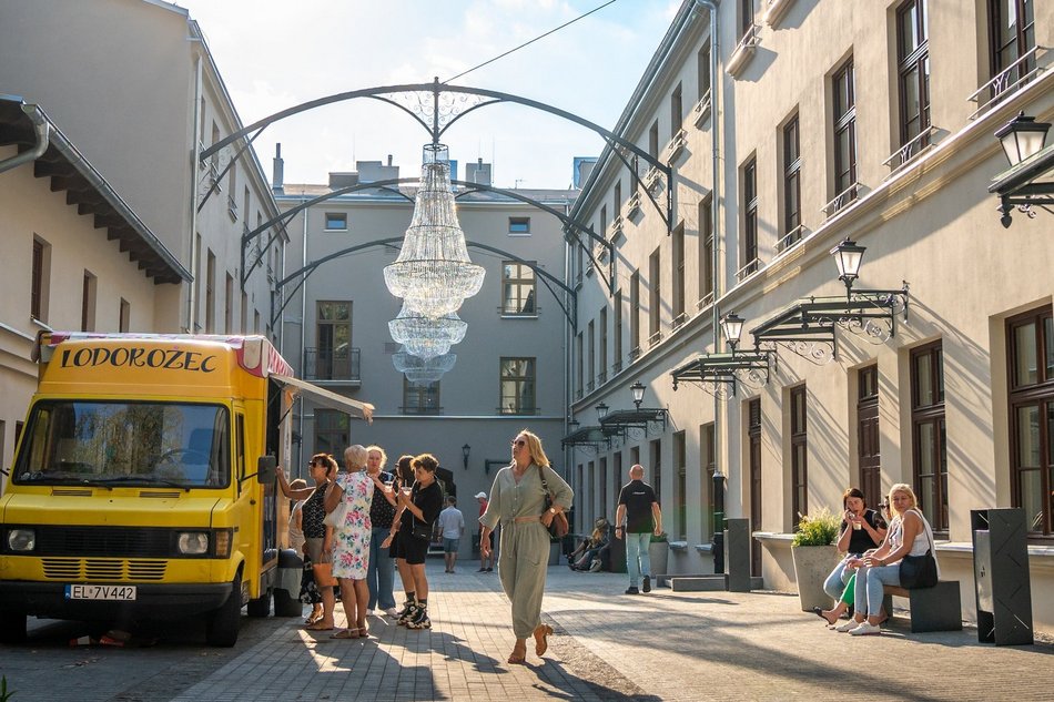 Otwarcie podwórka przy Piotrkowskiej 118