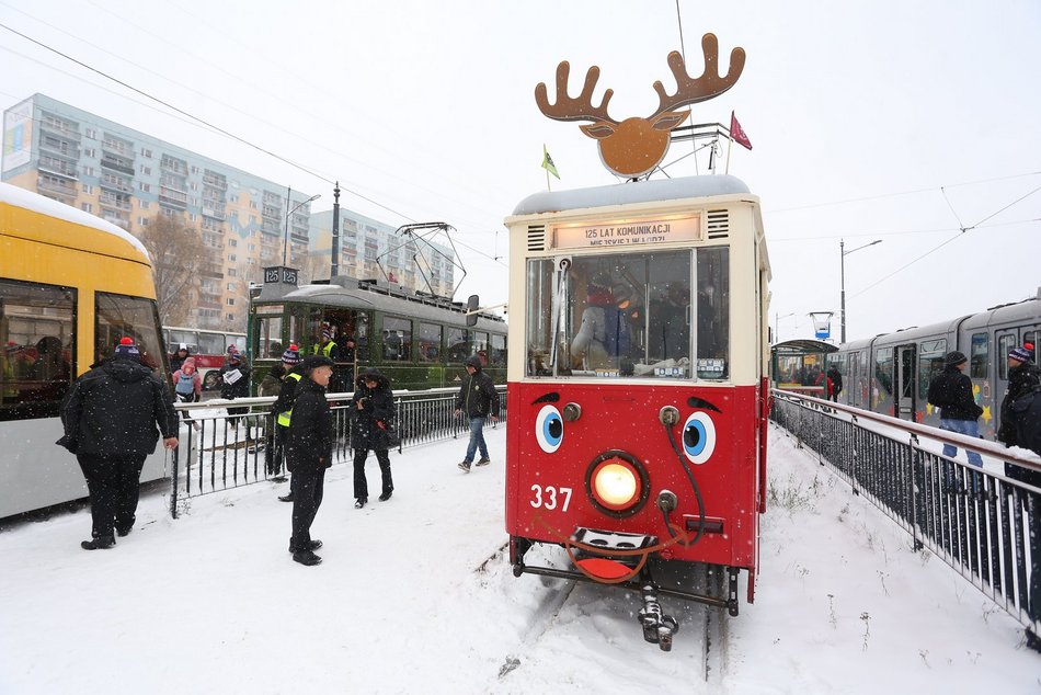 Wielka parada zabytkowych autobusów i tramwajów MPK Łódź
