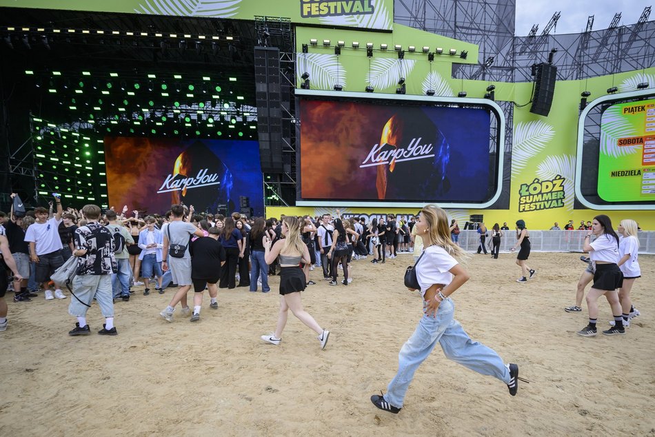 Łódź Summer Festival 2025 wystartował! Otwarcie bram i tłumy biegnące pod scenę!