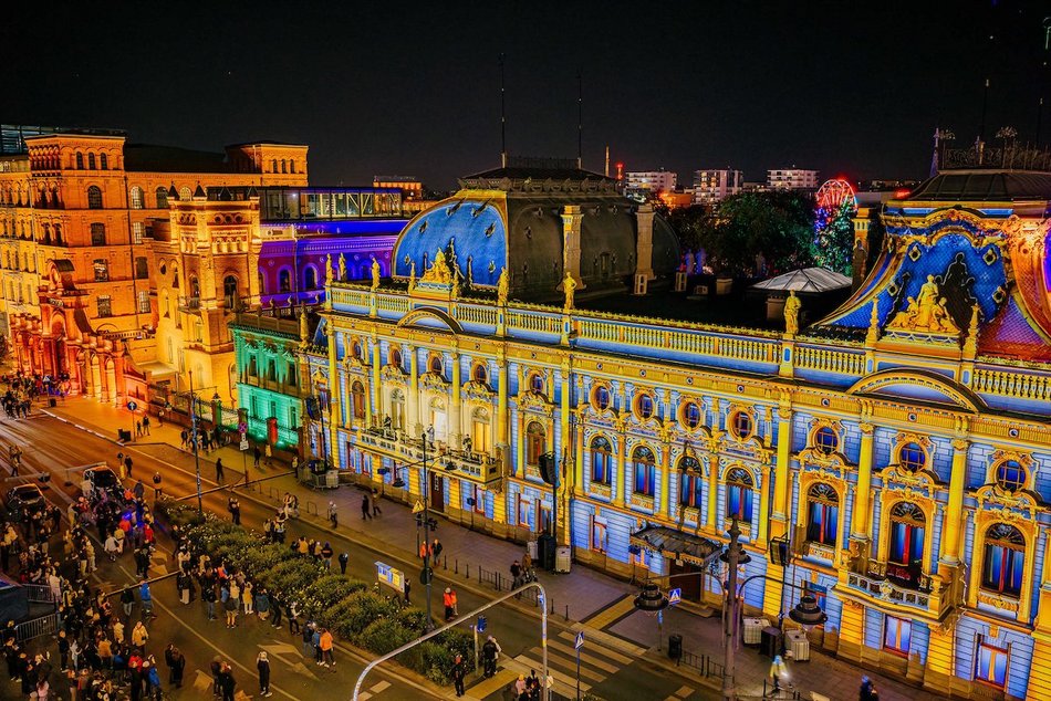 Łódź. Po prostu magia! Pałac Poznańskich zachwyca na Light Move Festival 2025
