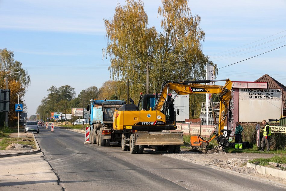 widok na roboty drogowe na ulicy Aleksandrowskiej