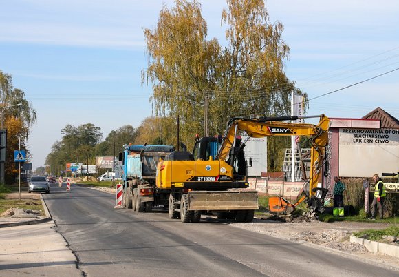 widok na roboty drogowe na ulicy Aleksandrowskiej