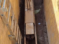 Łódź. Kraking przy remontach ulic w Łodzi. To podziemy potwór, który buduje wodociągi!