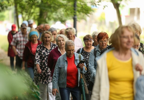 Łódź. Kolejny spacer z Zieloną Łodzią. Fani międzywojennej architektury będą zachwyceni!