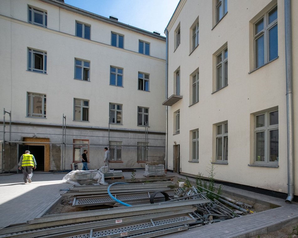 remontowana kamienica