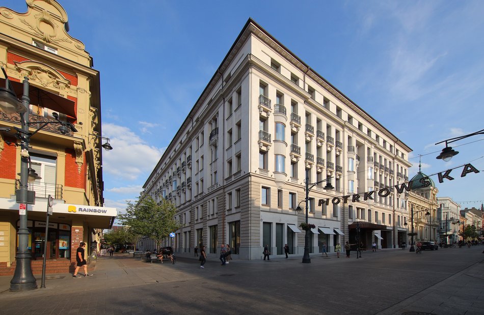 Hotel Grand przy Piotrkowskiej już bez rusztowań! Co za zmiana! Jak prezentuje się elewacja?