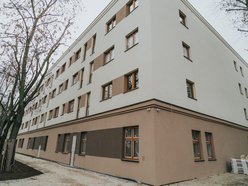 Nowy blok przy ulicy Lubelskiej w Łodzi prawie gotowy! Kiedy lokatorzy odbiorą klucze?