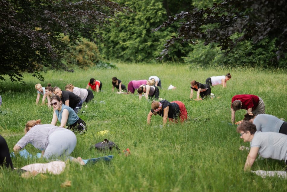 Łódź. Joga w Parku Podolskim w Łodzi. Dobra energia na rozpoczęcie weekendu!